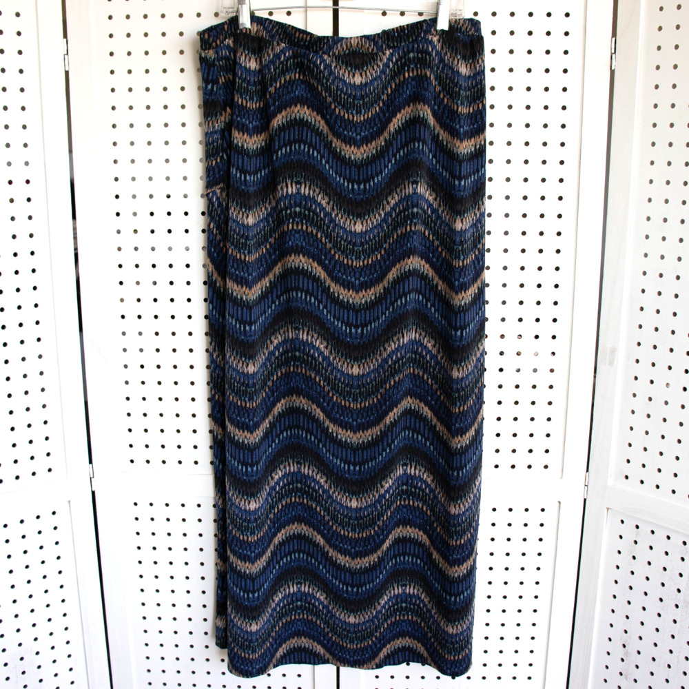 Bobeau Womens SIZE 1X Maxi Front Slit Skirt Blue Black Stretch - Picture 2 of 9
